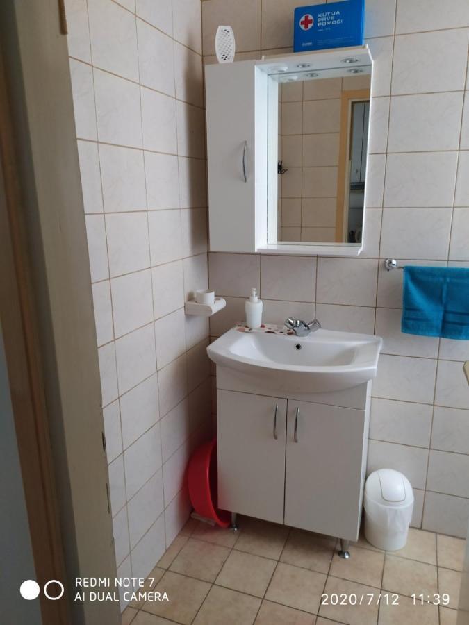 Apartman Ena Βόντιτσε Εξωτερικό φωτογραφία