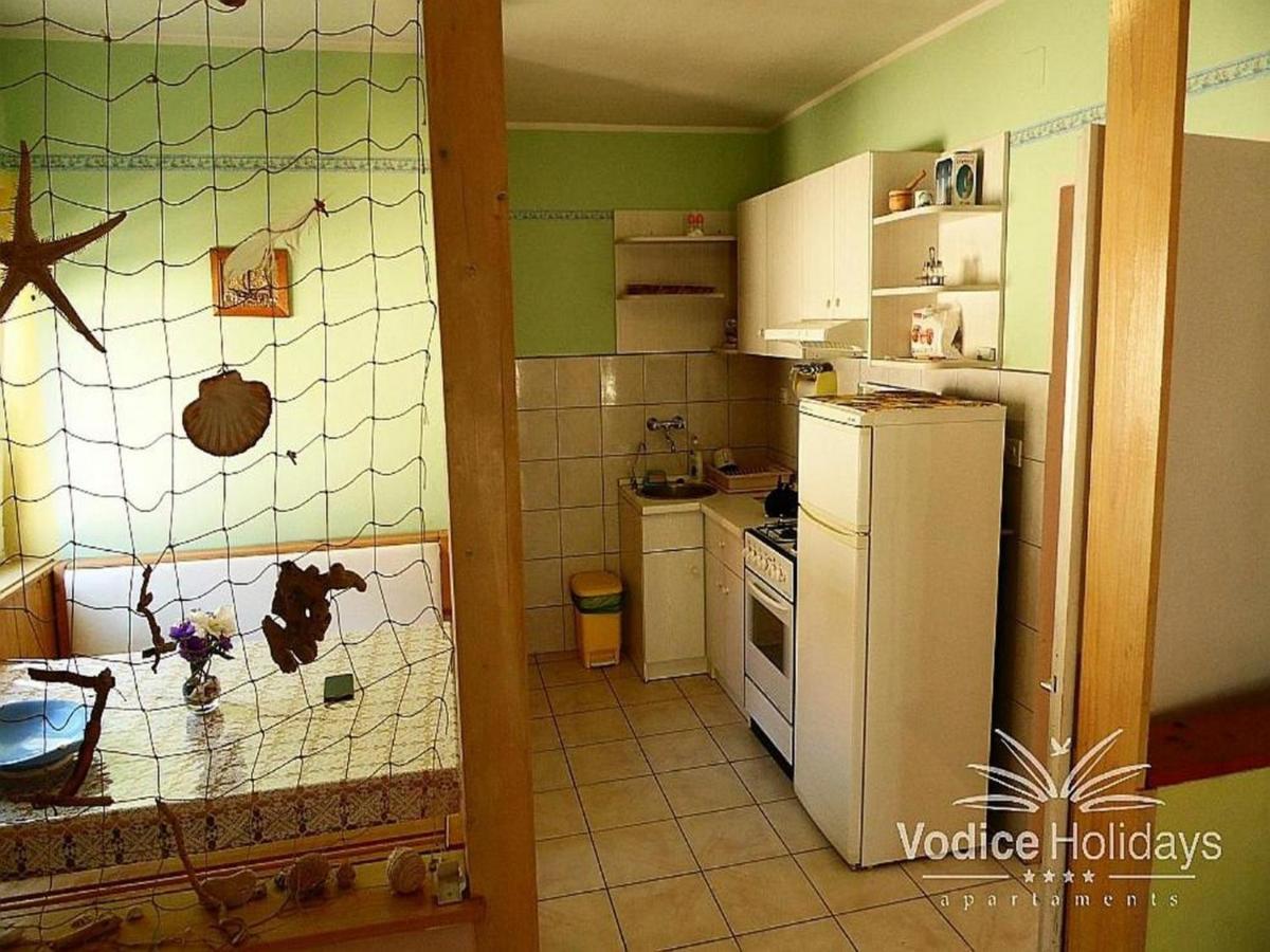 Apartman Ena Βόντιτσε Εξωτερικό φωτογραφία