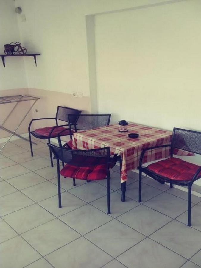 Apartman Ena Βόντιτσε Εξωτερικό φωτογραφία