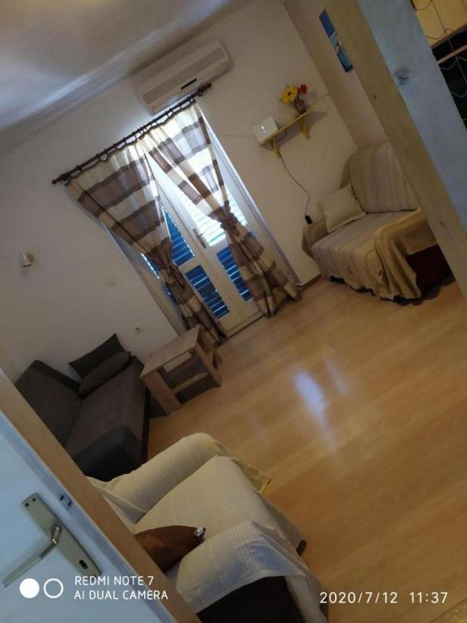 Apartman Ena Βόντιτσε Εξωτερικό φωτογραφία