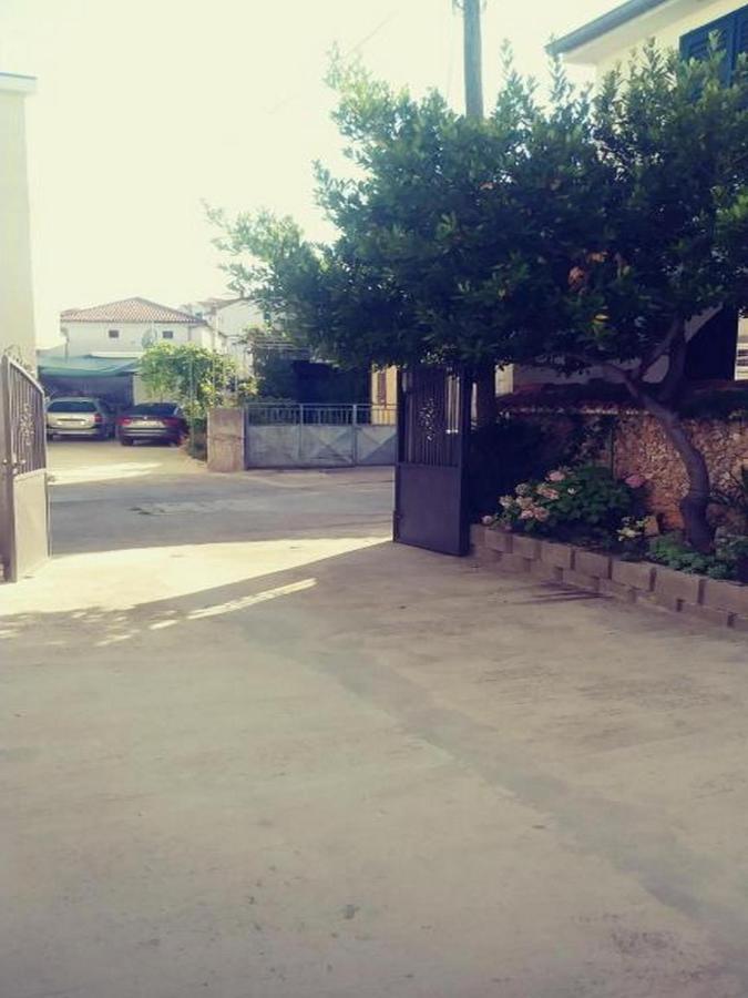 Apartman Ena Βόντιτσε Εξωτερικό φωτογραφία