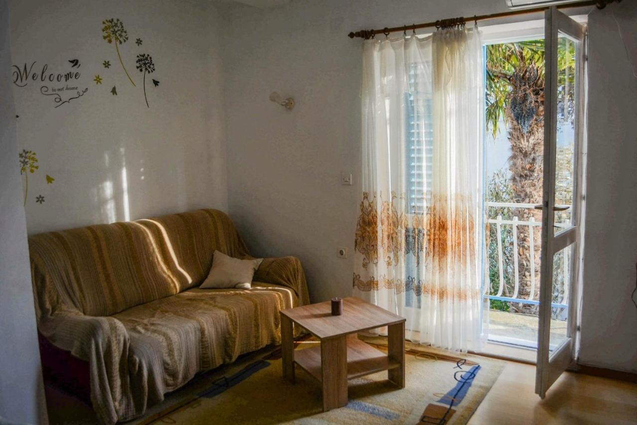 Apartman Ena Βόντιτσε Εξωτερικό φωτογραφία